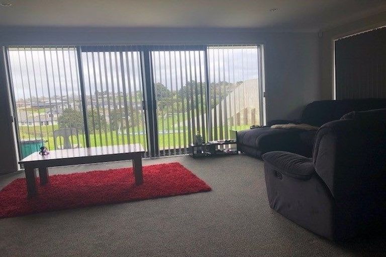 Photo of property in 11 Parkgrove Crescent, Pokeno, 2402