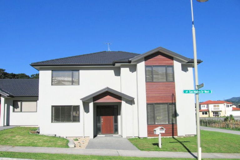 Photo of property in 64 San Marino Drive West, Henderson, Auckland, 0612
