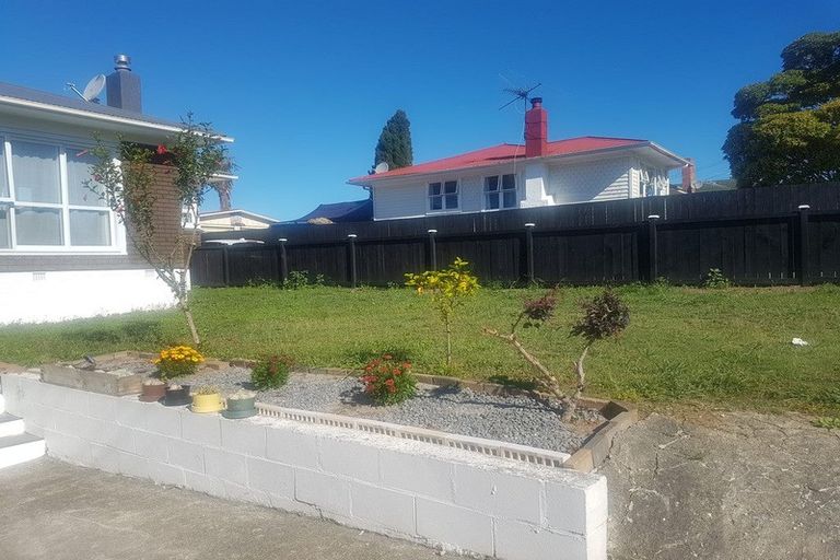 Photo of property in 22 Thompson Terrace, Manurewa, Auckland, 2102