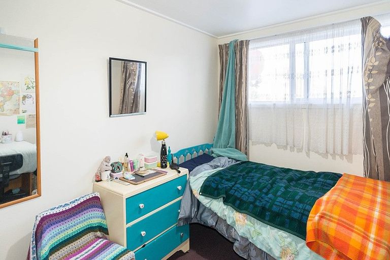 Photo of property in 74 Royal Terrace, Dunedin Central, Dunedin, 9016