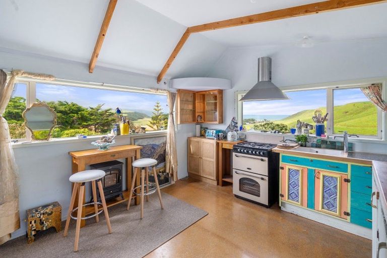 Photo of property in 22 Whangaimoana Beach Road, Whangaimoana, Featherston, 5772