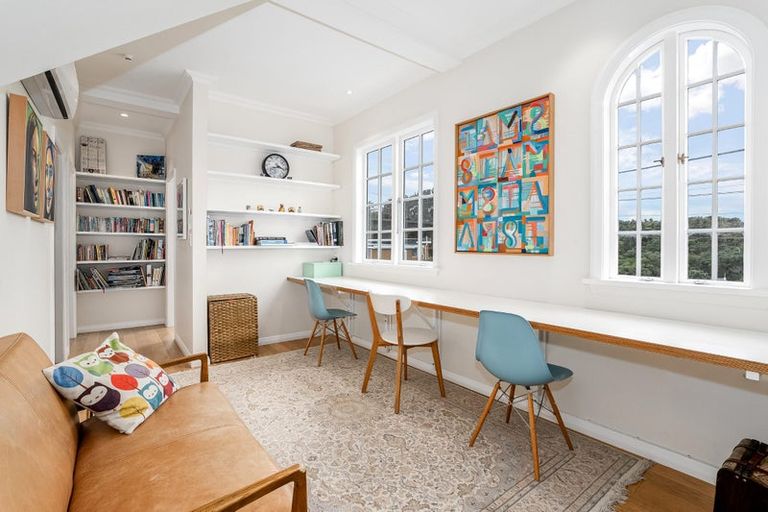 Photo of property in 32 Mccoll Street, Vogeltown, Wellington, 6021