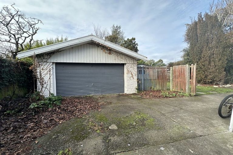 Photo of property in 8 Westmont Street, Ilam, Christchurch, 8041
