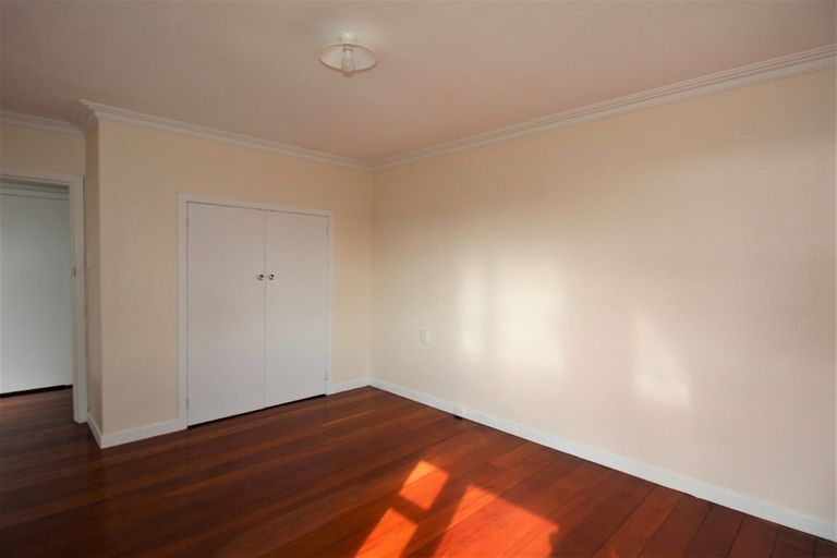 Photo of property in 3 Pukatea Street, Inglewood, 4330