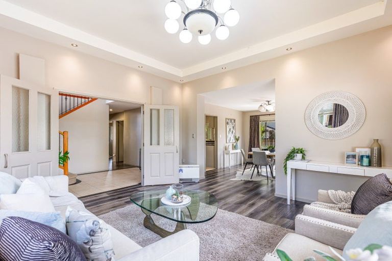 Photo of property in 12 Kunzea Place, Greenhithe, Auckland, 0632