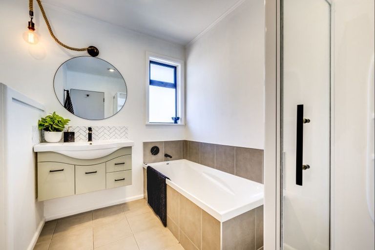 Photo of property in 32 Menin Road, Onekawa, Napier, 4110