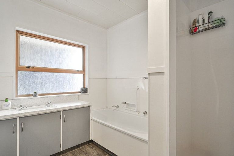 Photo of property in 147 Flaxmere Avenue, Flaxmere, Hastings, 4120