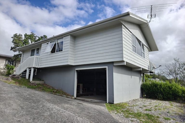 Photo of property in 1/127 Spinella Drive, Bayview, Auckland, 0629