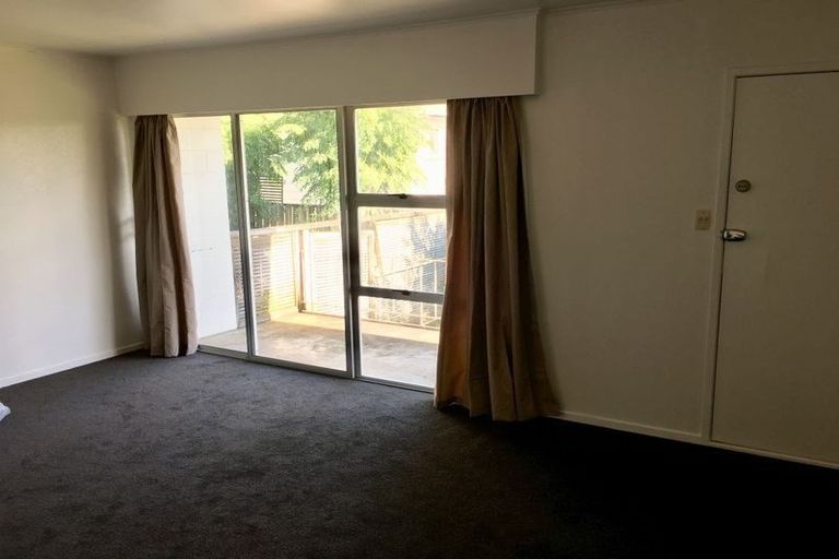 Photo of property in 22 Grande Vue Road, Hillpark, Auckland, 2102