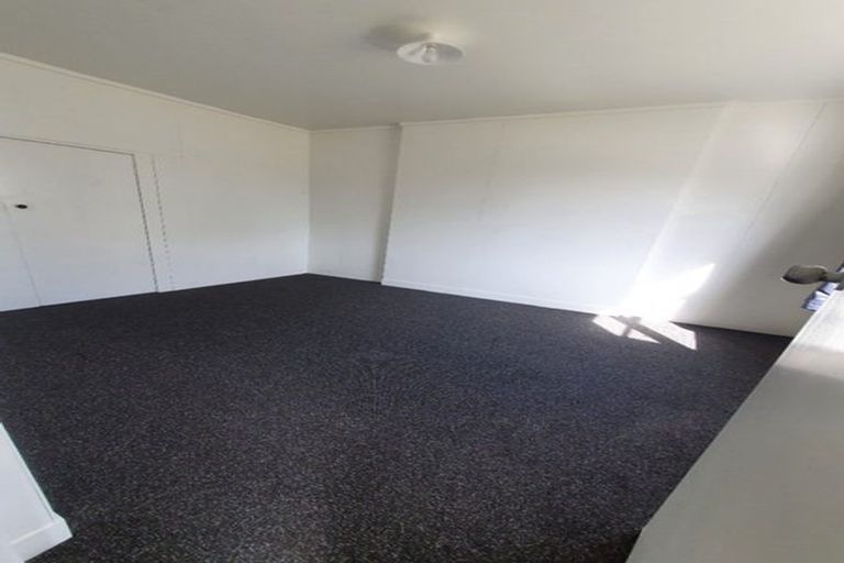 Photo of property in 19 Lombard Street, Palmerston North, 4410