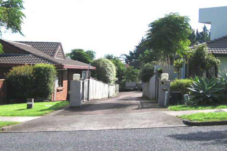 Photo of property in 43 Loloma Drive, Half Moon Bay, Auckland, 2012