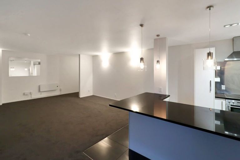 Photo of property in 6/8b Lipman Street, Mount Victoria, Wellington, 6011