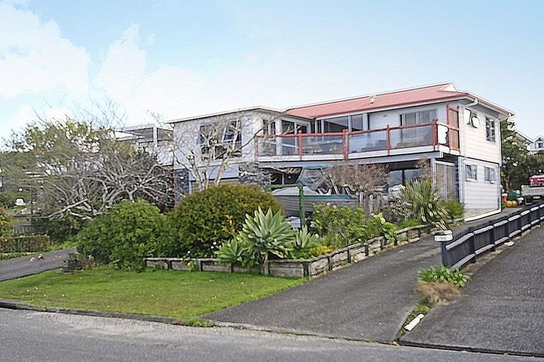 Photo of property in 9 Hinemoa Place, Snells Beach, 0920