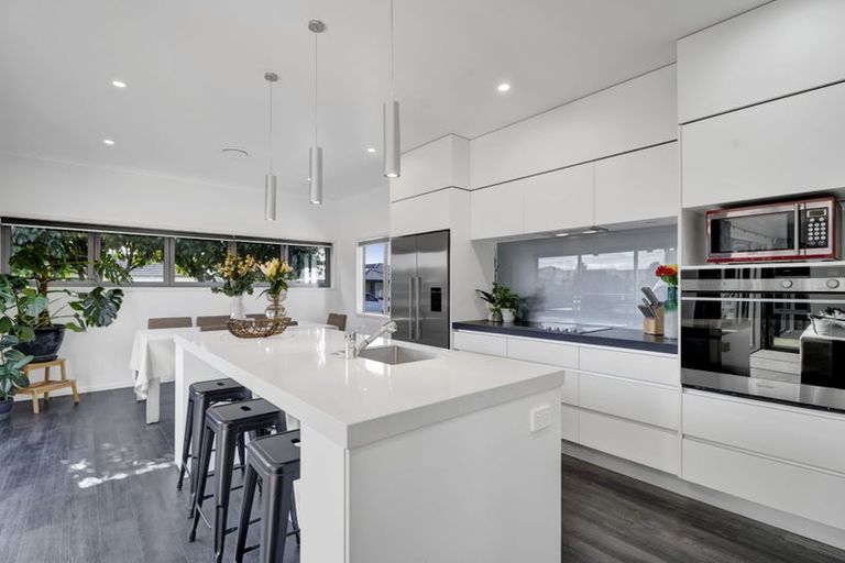 Photo of property in 18 Rawiri Drive, Bell Block, New Plymouth, 4312