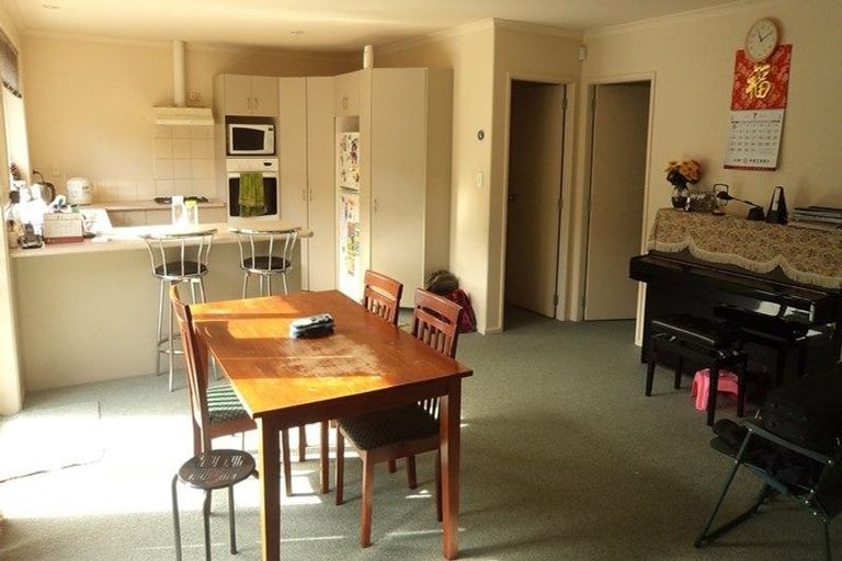 Photo of property in 16 Earlswood Avenue, Hamilton East, Hamilton, 3216