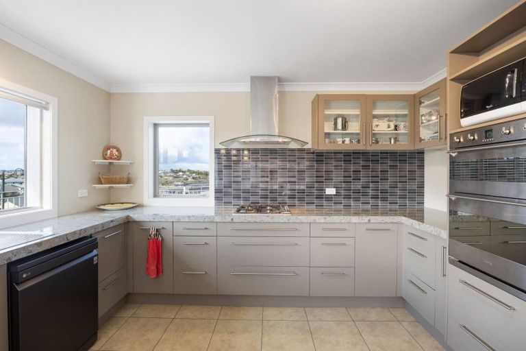 Photo of property in 15 Evergreen Rise, Grandview Heights, Hamilton, 3200