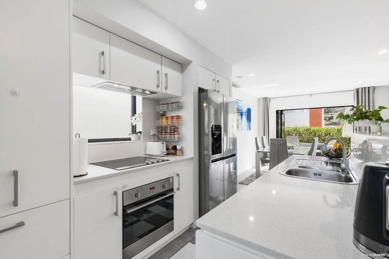 Photo of property in 42 Makamaka Lane, Albany Heights, Auckland, 0632