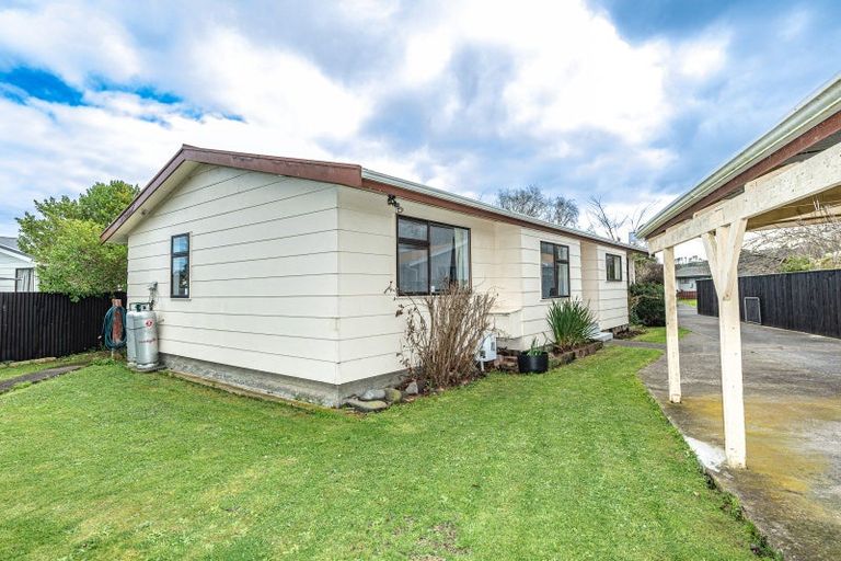 Photo of property in 42 Wembley Place, Whanganui East, Whanganui, 4500