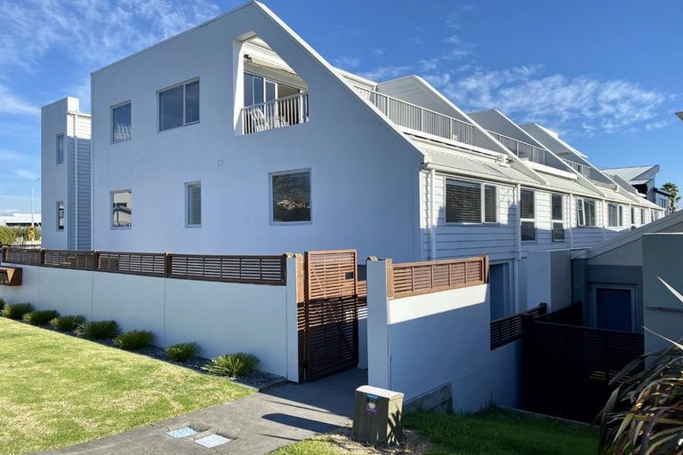 Photo of property in 5/50 May Street, Mount Maunganui, 3116