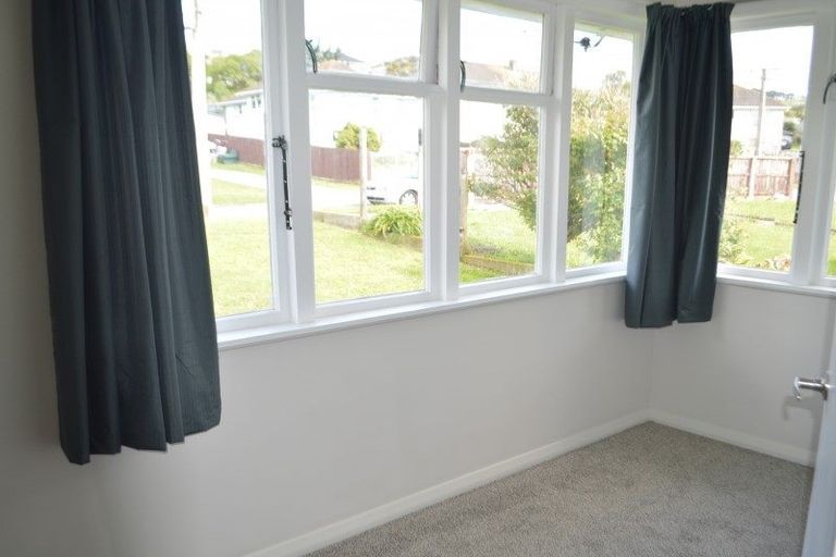Photo of property in 4 Muturangi Grove, Elsdon, Porirua, 5022