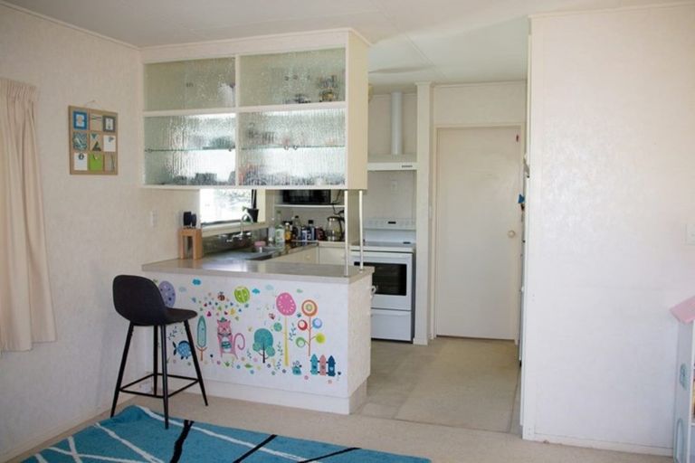 Photo of property in 2/11 Bauchop Road, Waterloo, Lower Hutt, 5011