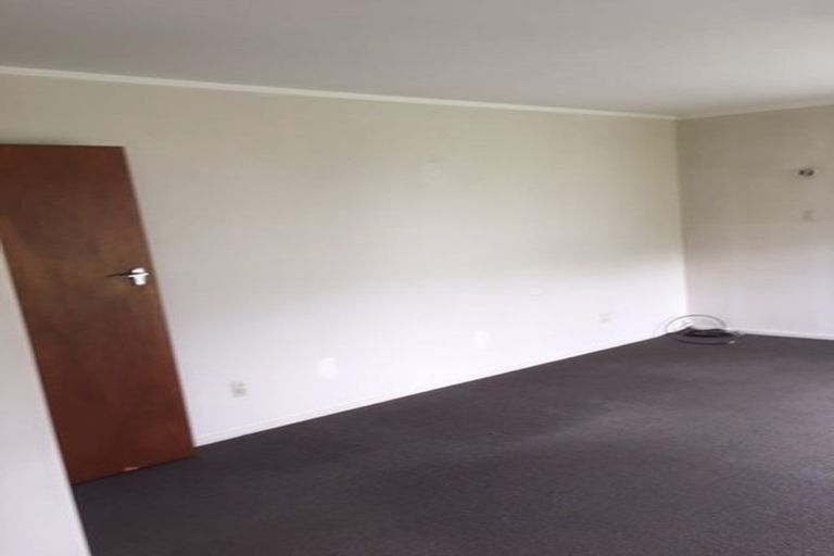 Photo of property in 24b Fitzpatrick Street, Newlands, Wellington, 6037