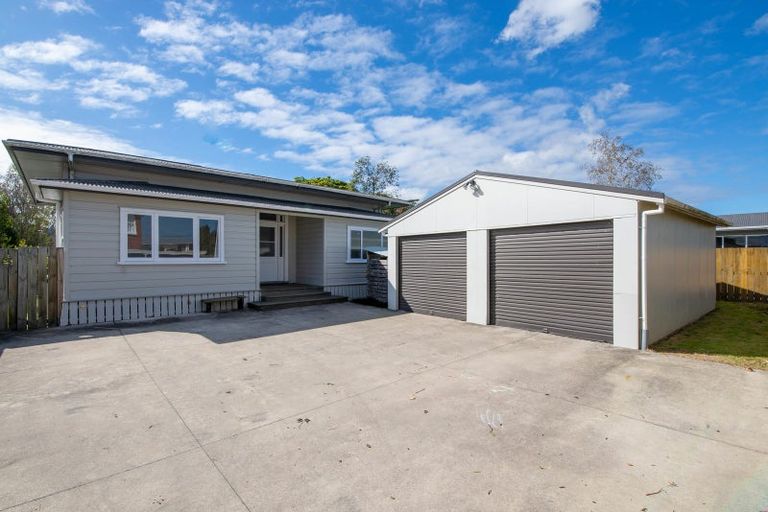 Photo of property in 1c Cooper Avenue, Holdens Bay, Rotorua, 3010