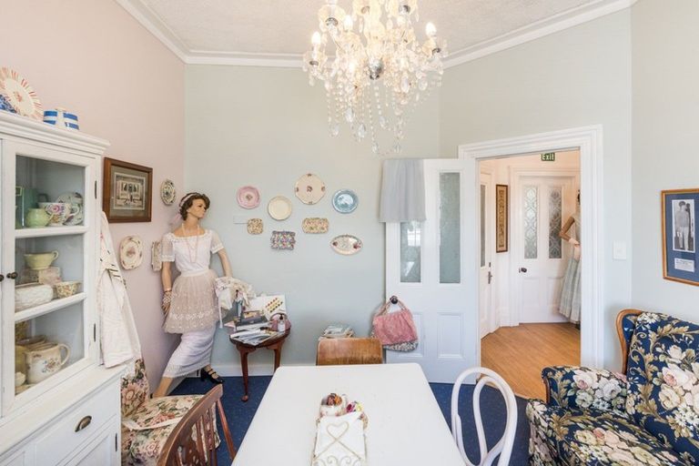 Photo of property in 89 Bridge Street, Bulls, 4818