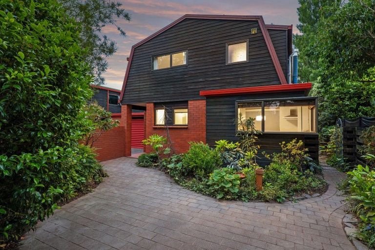 Photo of property in 11b Chevron Place, Ilam, Christchurch, 8041