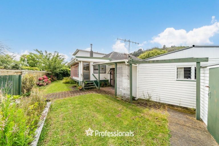 Photo of property in 163 Moohan Street, Wainuiomata, Lower Hutt, 5014