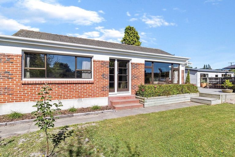 Photo of property in 72 Parsonage Road, Waimate, 7978