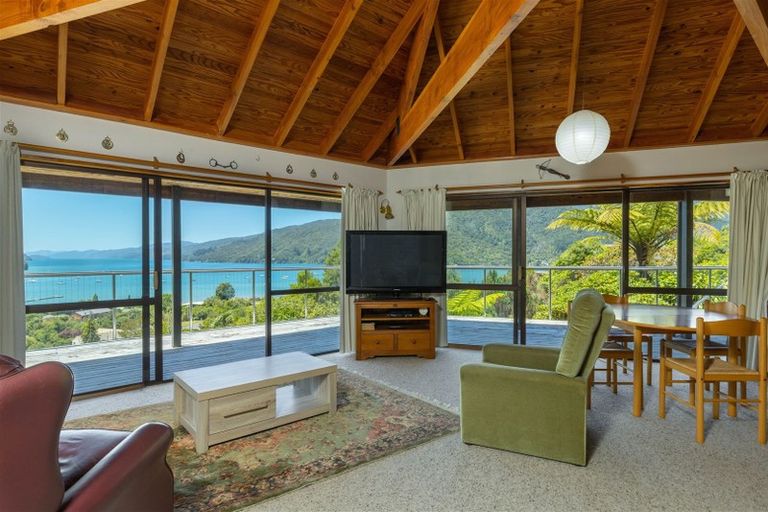 Photo of property in 1 Oliver Place, Anakiwa, Linkwater, 7281