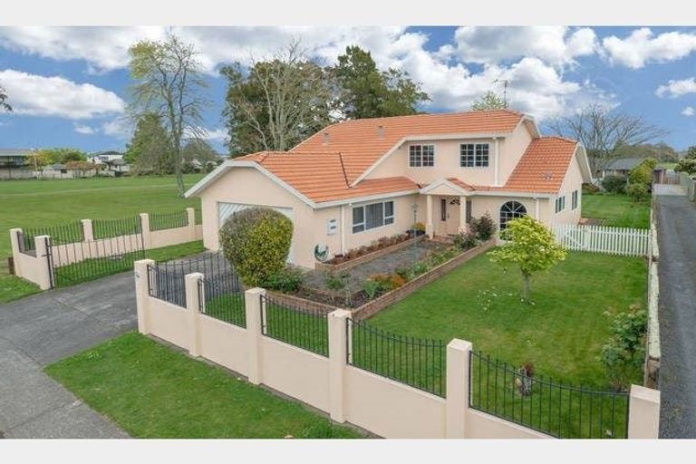 Photo of property in 31 Ashurst Avenue, Pukete, Hamilton, 3200