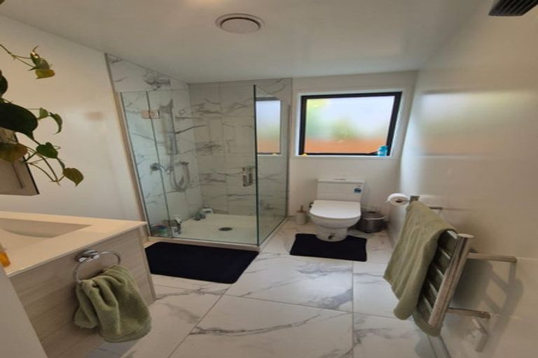 Photo of property in 7/176 Cambridge Terrace, Fairfield, Lower Hutt, 5011