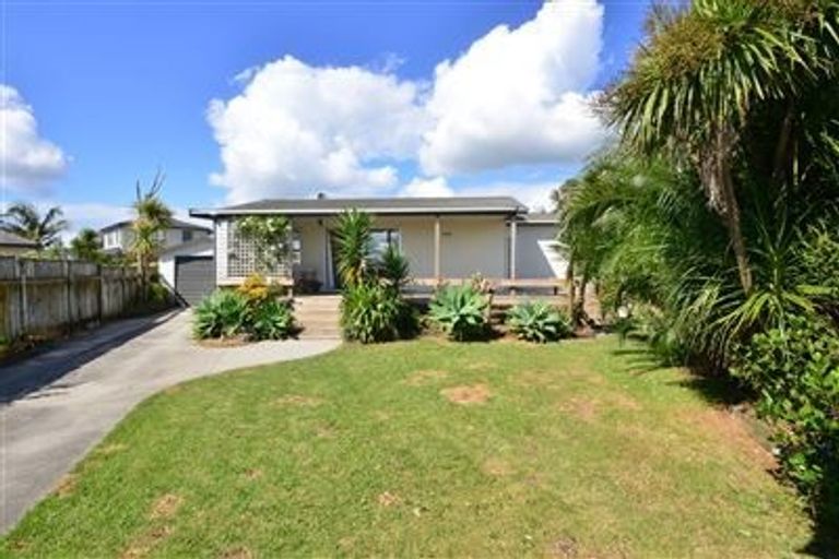 Photo of property in 14a Ross Crescent, Orewa, 0931