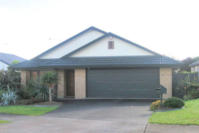 Photo of property in 13 Brittas Place, East Tamaki, Auckland, 2016