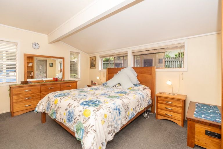 Photo of property in 18 Callard Place, Riverlea, Hamilton, 3216