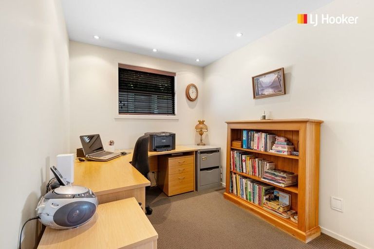 Photo of property in 21a Castle Street, Waihola, Milton, 9073