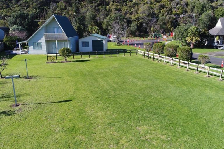 Photo of property in 106 Omara Place, Matarangi, Whitianga, 3592