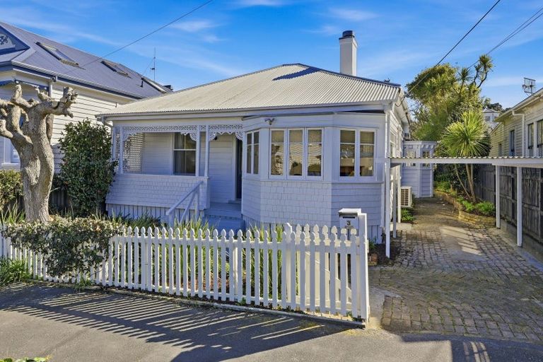 Photo of property in 3 Huia Street, Devonport, Auckland, 0624