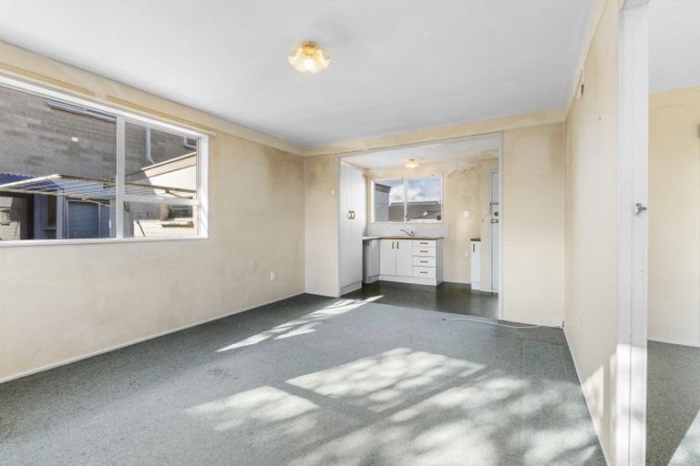 Photo of property in 2/50 Paynters Avenue, Strandon, New Plymouth, 4312