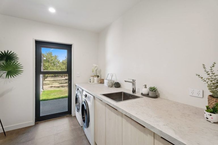 Photo of property in 25 Hall Road, Bannockburn, Cromwell, 9384