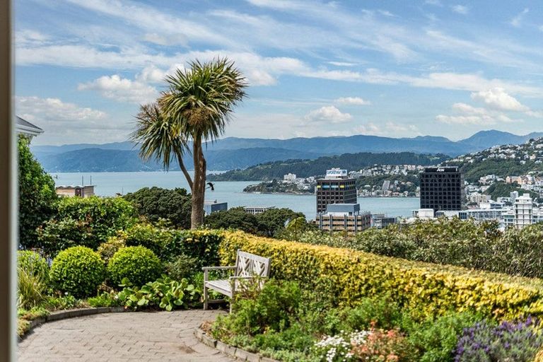 Photo of property in 3 Rawhiti Terrace, Kelburn, Wellington, 6012