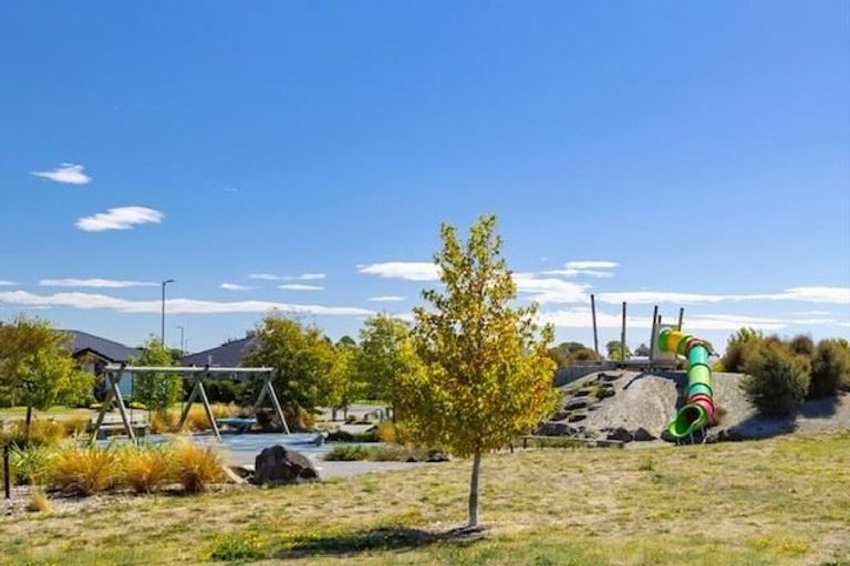 Photo of property in 13 Leader Street, Marshland, Christchurch, 8083