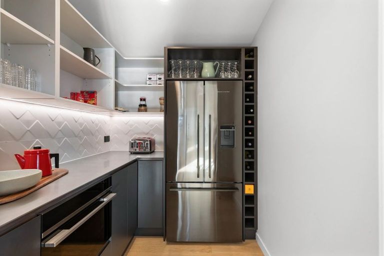 Photo of property in 18 Fenton Avenue, Wanaka, 9305