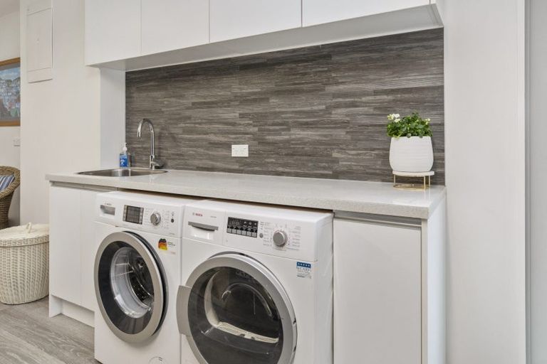 Photo of property in 95a Edgeware Road, St Albans, Christchurch, 8014