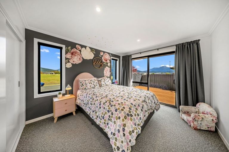 Photo of property in 4 Acheron Way, Te Anau, 9600