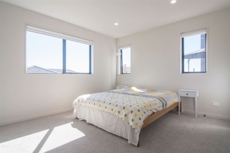 Photo of property in 41 Cirrus Way, Ranui, Auckland, 0612