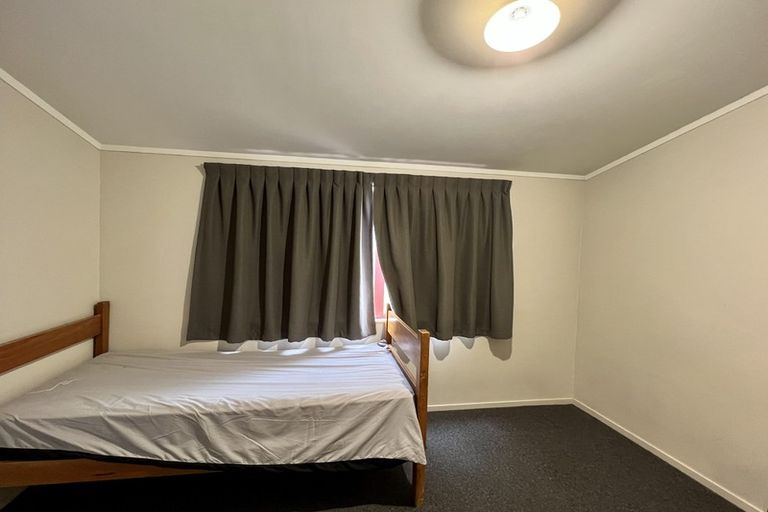 Photo of property in 5 Emmadale Lane, Hamilton East, Hamilton, 3216