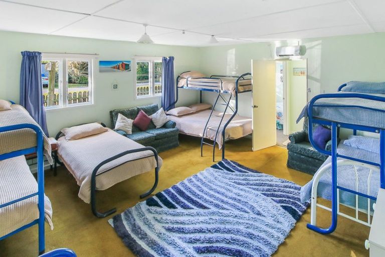 Photo of property in 2 Hennessy Street East, Foxton Beach, Foxton, 4815